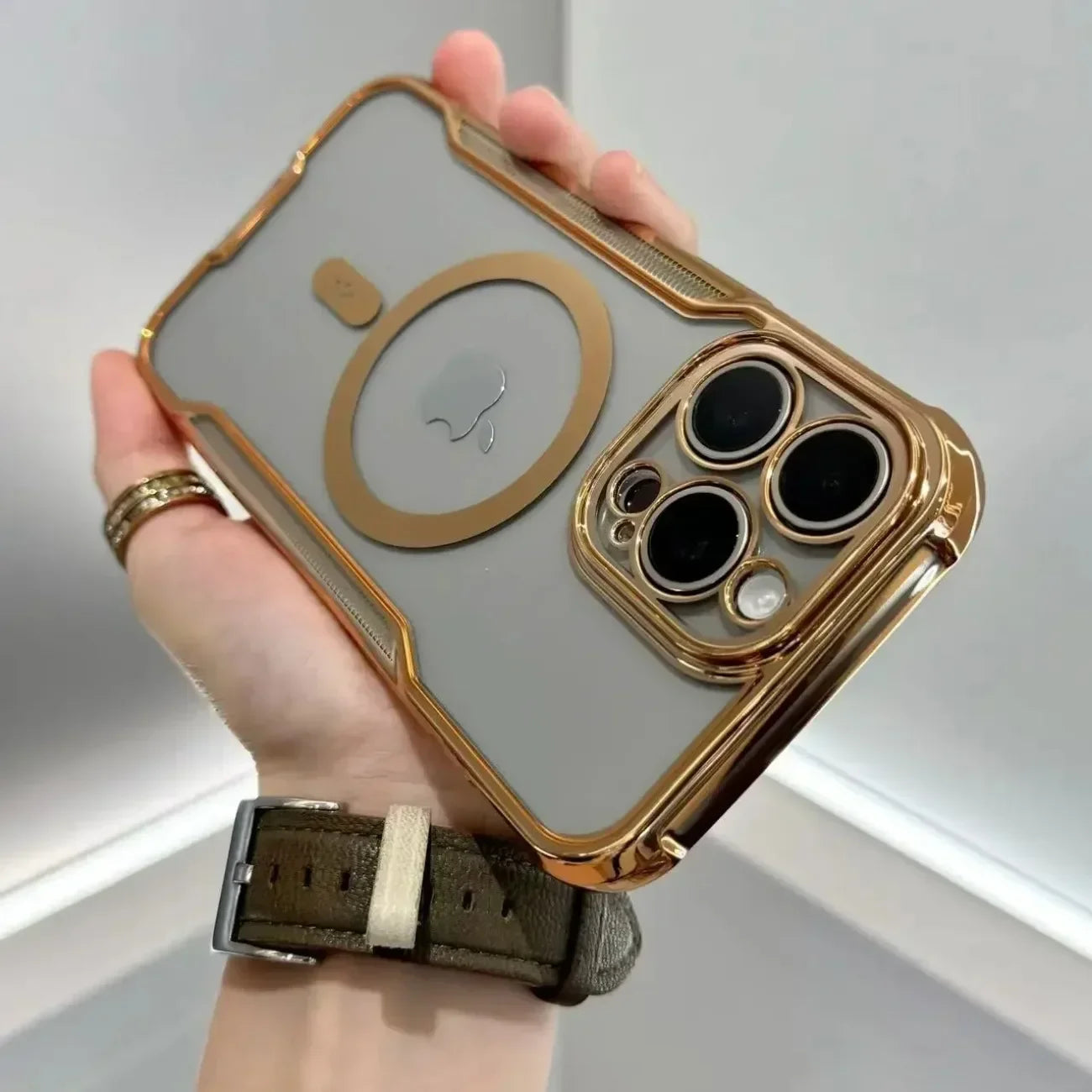 Coque magnétique transparente antichoc pour iPhone 