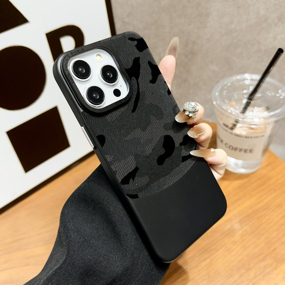 Coque rigide camouflage pour iPhone 