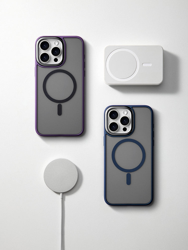 Étui MagSafe mat translucide et doux pour la peau