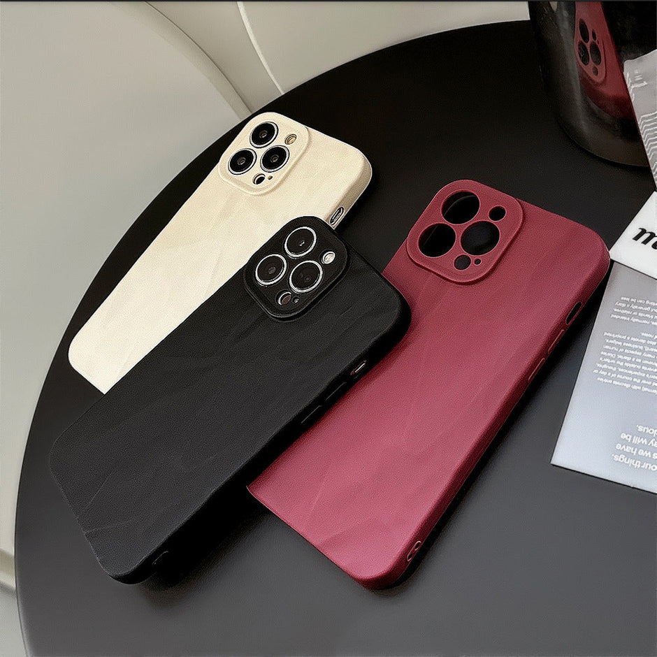 Coque souple en TPU plissée mate pour iPhone 